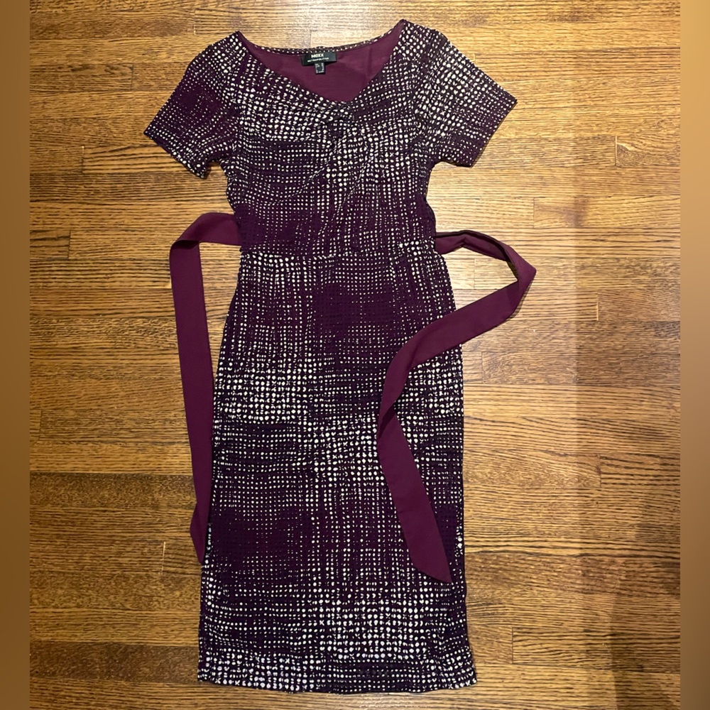 Mexx XS mauve black and white asymmetrical summer dress.